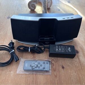 Klipsch iPod Dock Speaker System w/ Remote & Power Cord | Tested | Excellent